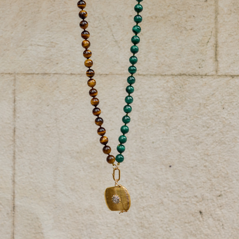 Grace Atwood x HART necklace with Ribbed Vesta Case