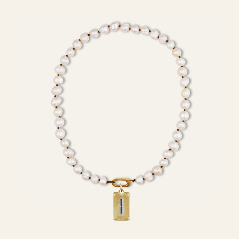 Pearl Necklace with carpe diem