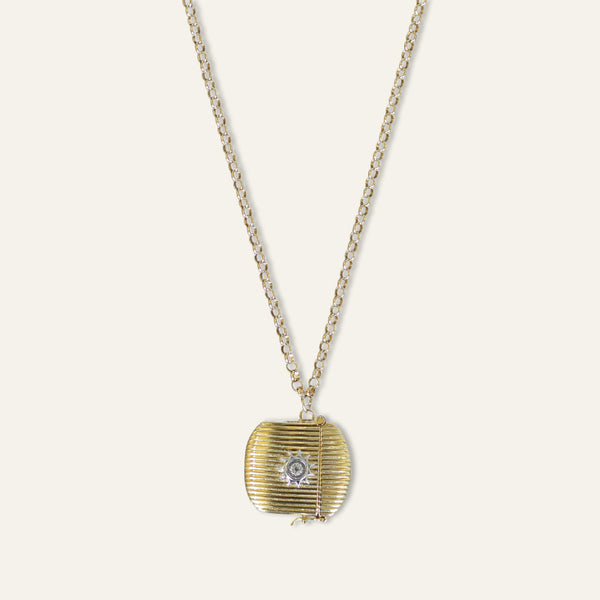 Ribbed Vesta Case Necklace