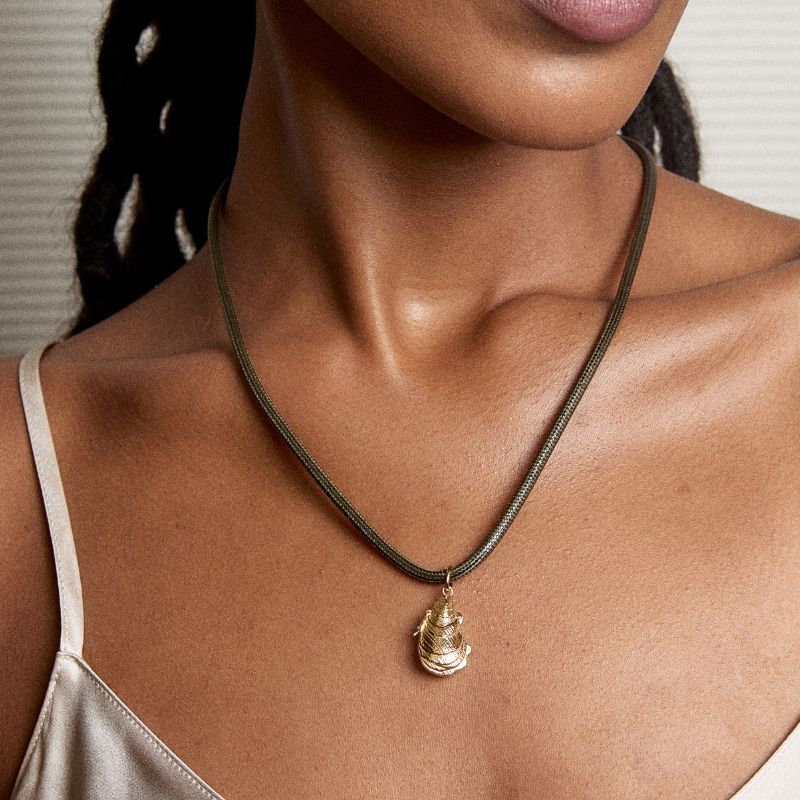 oyster cord necklace 