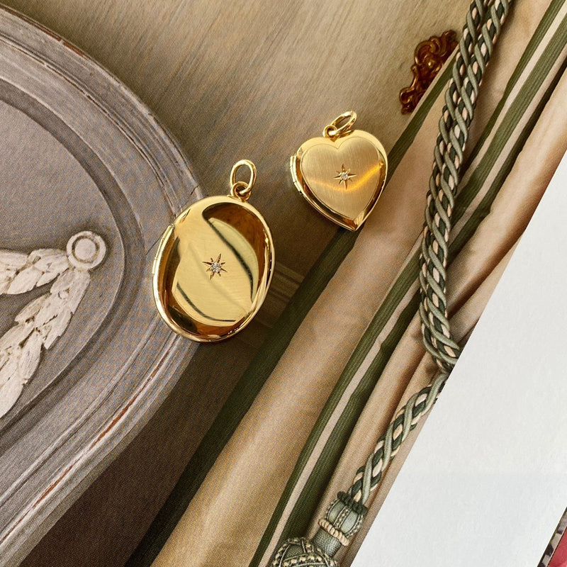 Gold heart locket with diamond Clearance